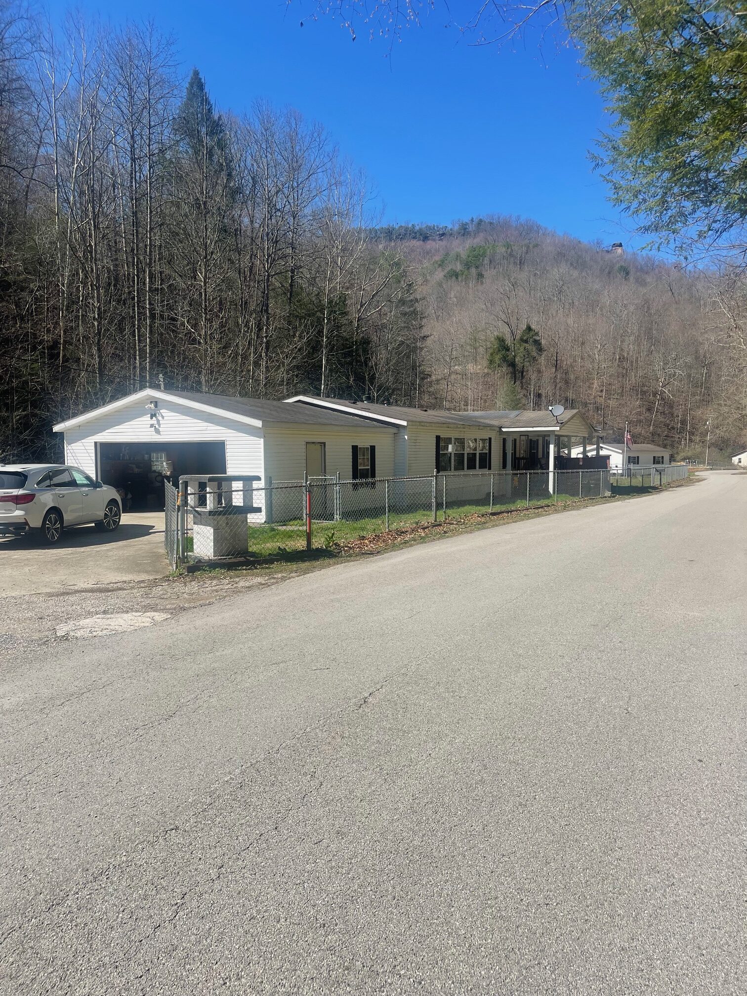 2037 Browns Fork Rd